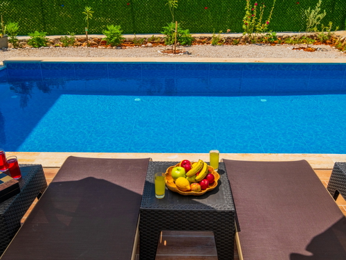  gece  -  Kasım
  | Kalkan Yeşilköy'de Çift Jakuzili 6 Kişilik Villa: Huzurlu Doğa Tatili